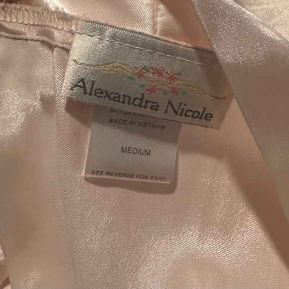 Vintage Alexandra Nicole long peach nightdress Satin like Robe and Nightgown Set - Picture 8 of 9